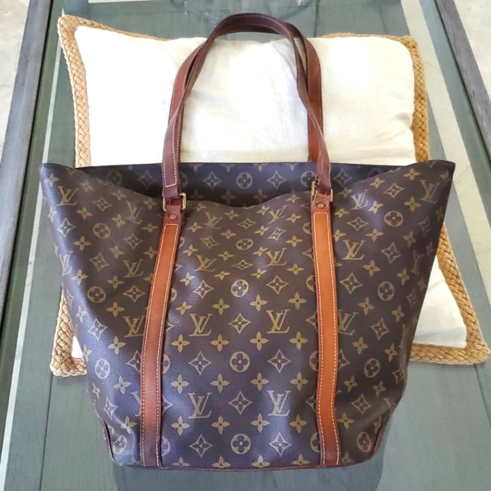 Extra Large Authentic Louis Vuitton Sac /Tote/ Bag
